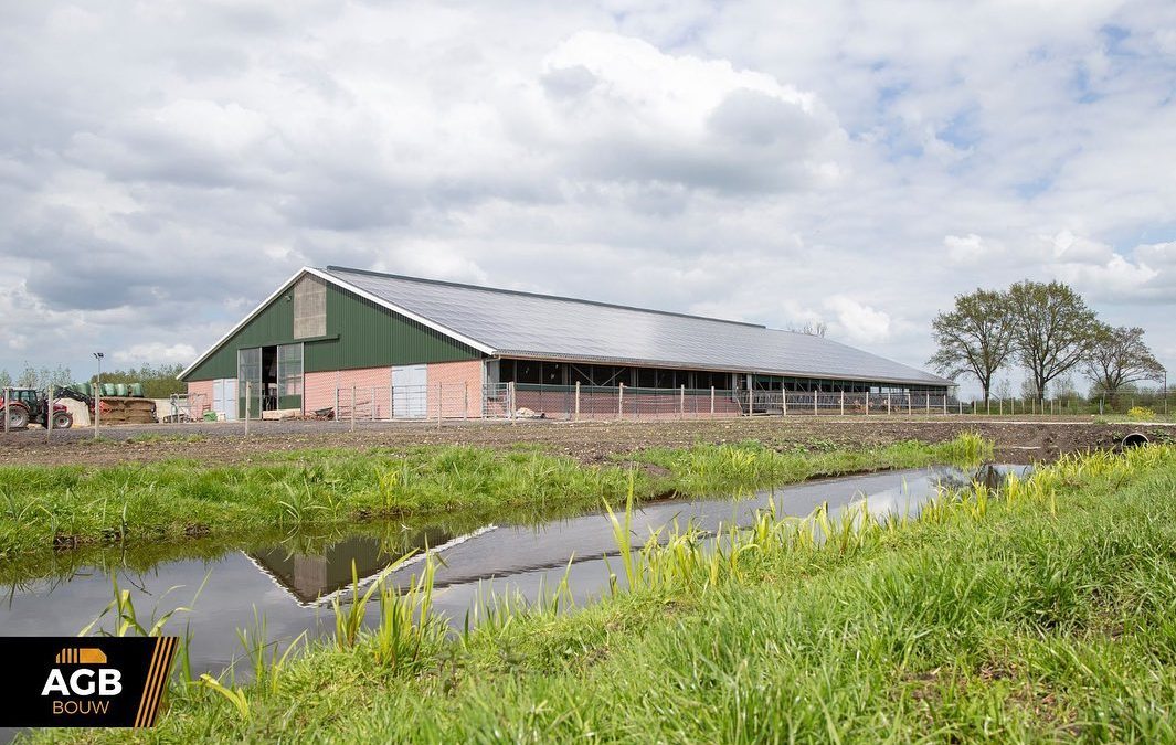 Nieuwbouw Stal familie De Jong