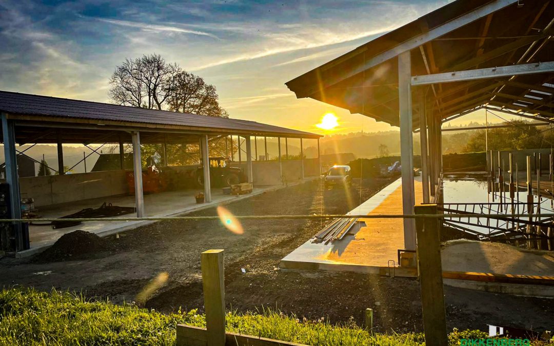 Nieuwbouw stal en werktuigenberging